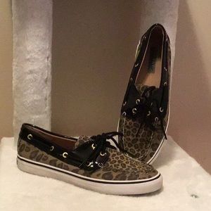 Sperry Top Sider leopard print shoes 8 1/2